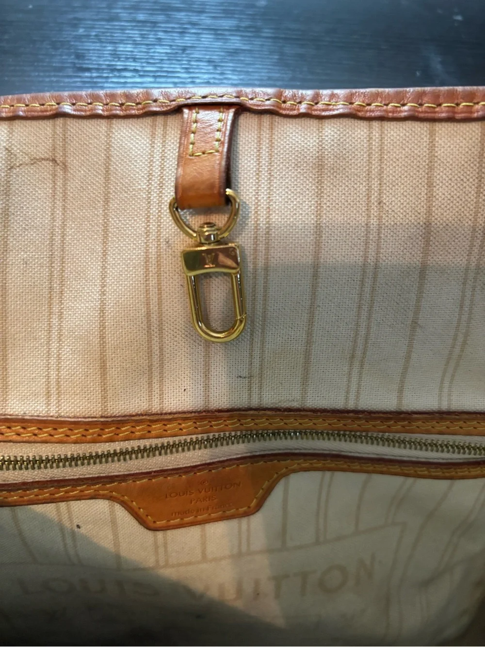 Authentic Louis Vuitton Neverfull MM – Damier Azur Canvas- please read